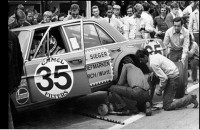 SPA-1971-300SEL-RACE-PIT4-rote-sau.jpg